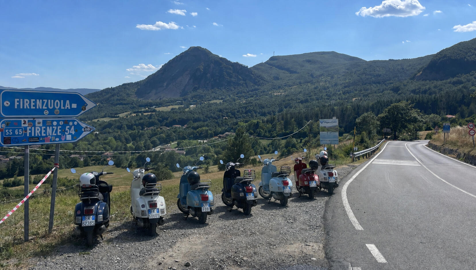 Vespa túra Toszkána ciprusfás útján